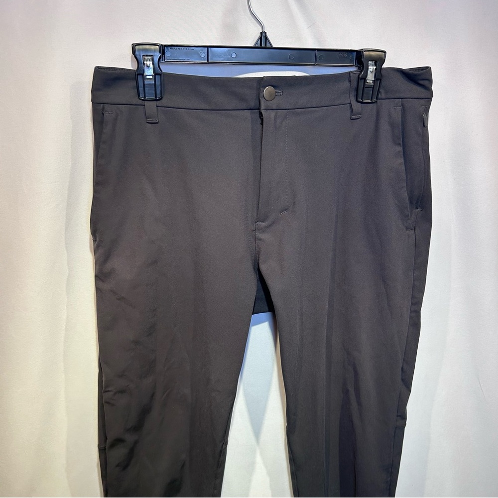 Lululemon Mens ABC Slim Dark Grey Pants Like New Size 30 x 32 - Picture 2 of 6